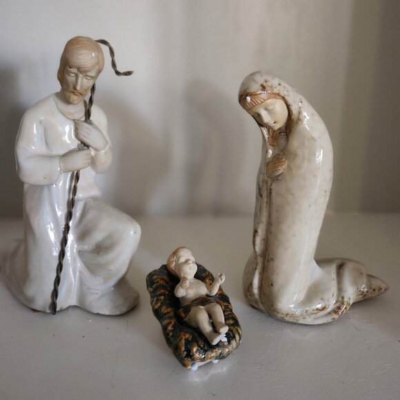 Three Piece Natural Tone Ceramic Holy Family Set - Picture 1 of 10
